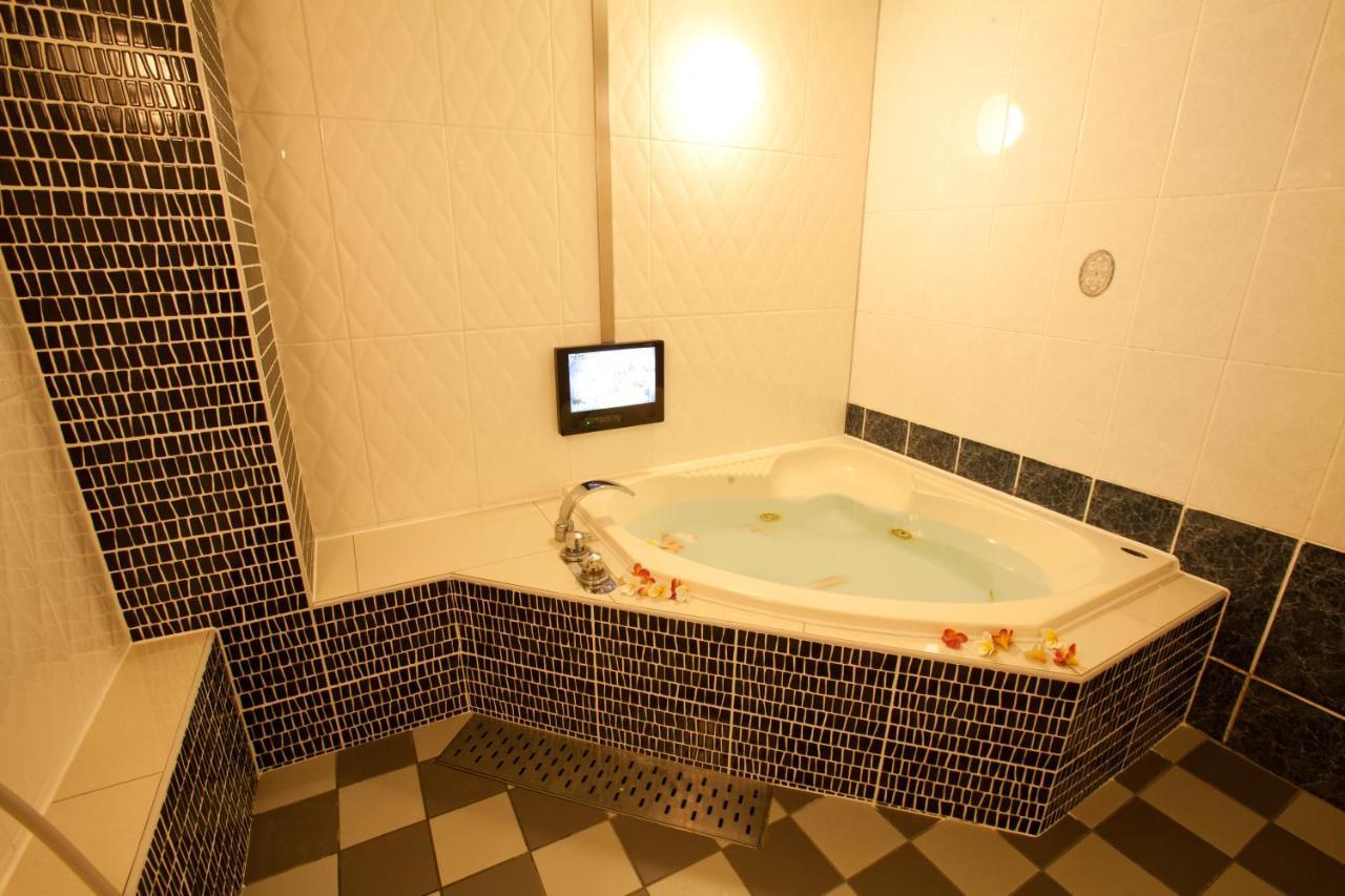 Hotel Luna (Adults Only) Токио Екстериор снимка