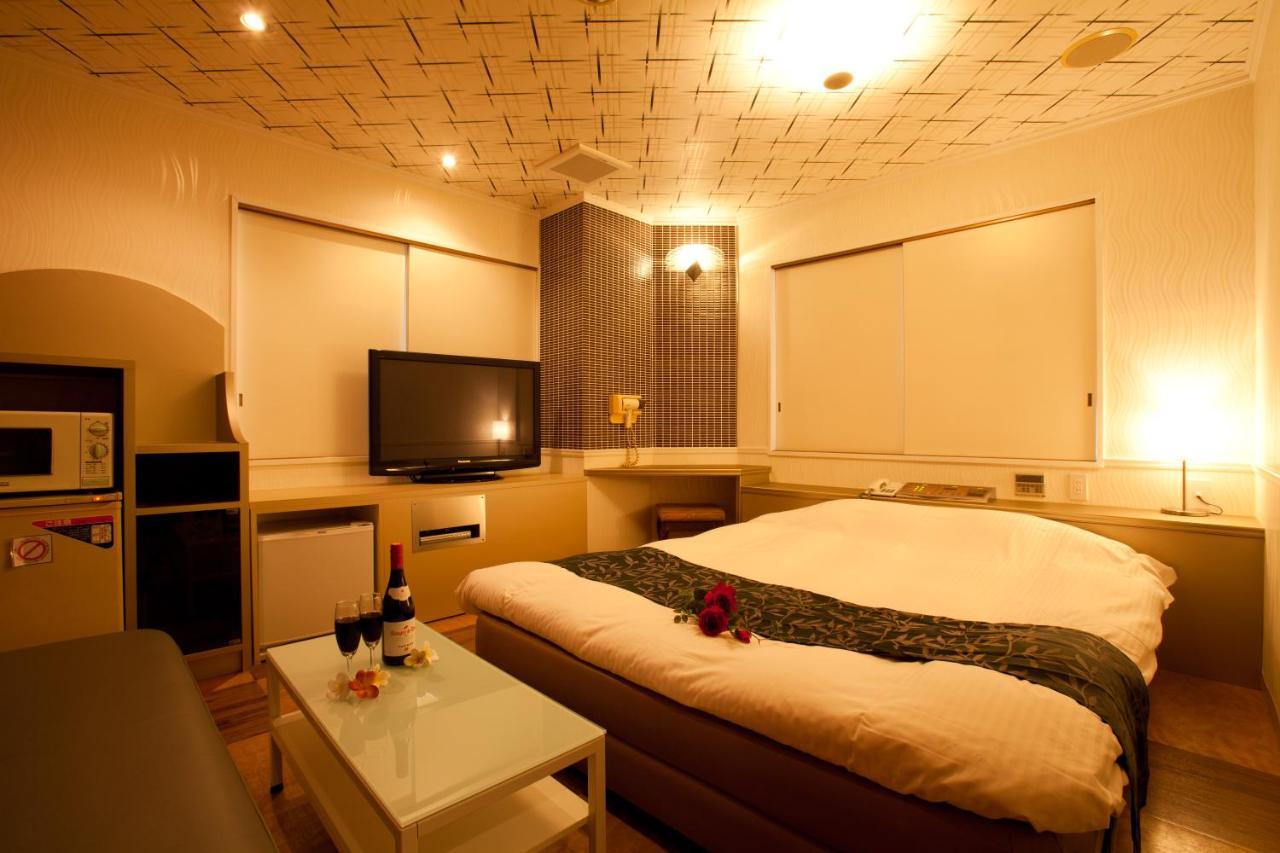 Hotel Luna (Adults Only) Токио Екстериор снимка