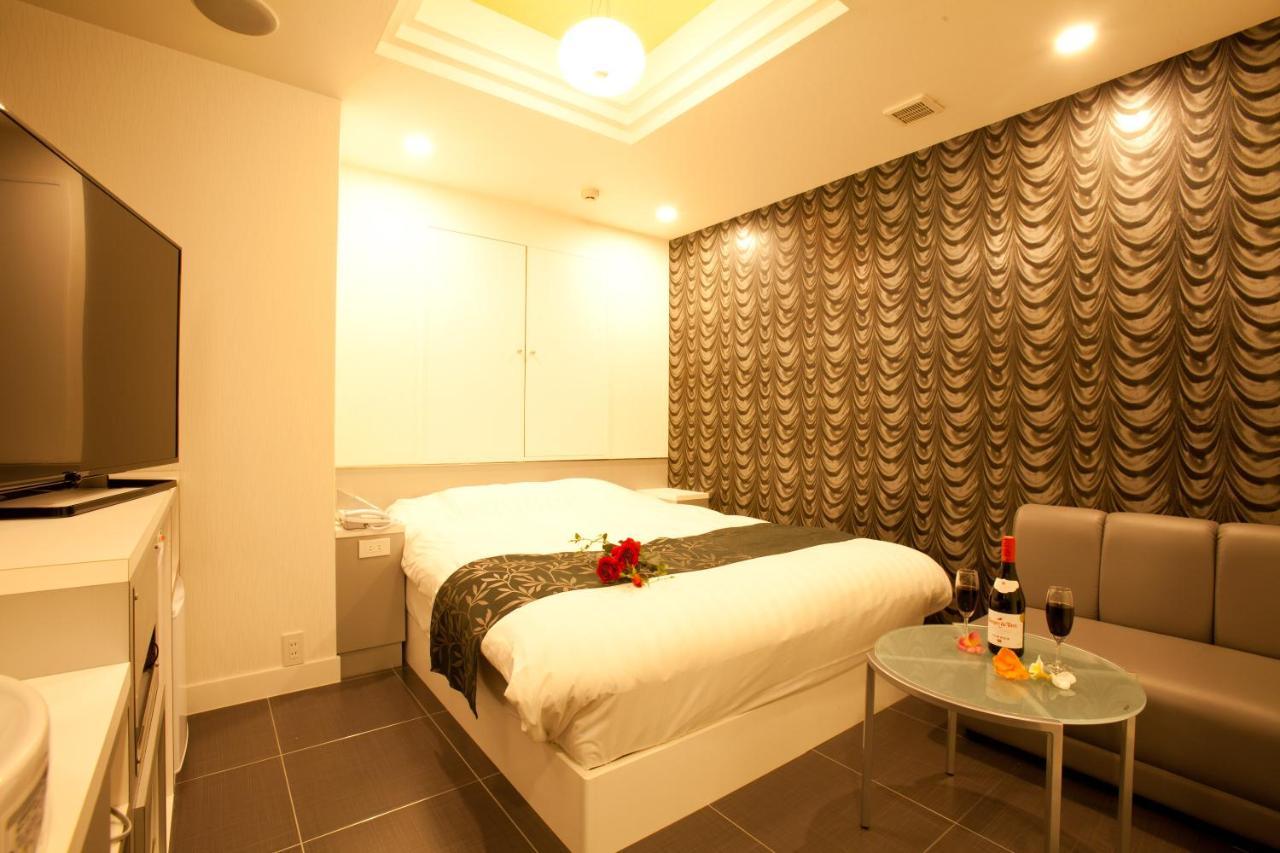 Hotel Luna (Adults Only) Токио Екстериор снимка