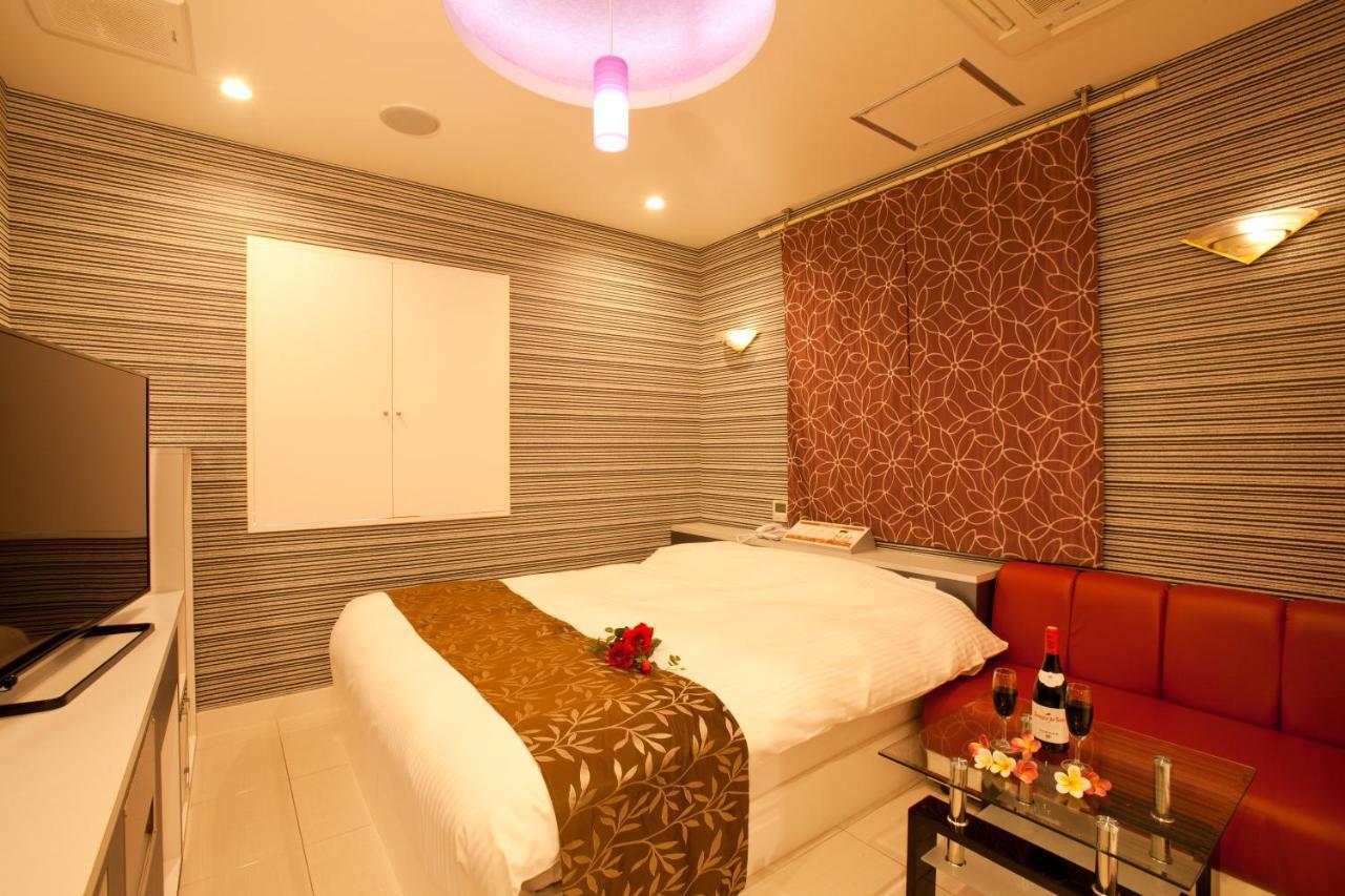 Hotel Luna (Adults Only) Токио Екстериор снимка