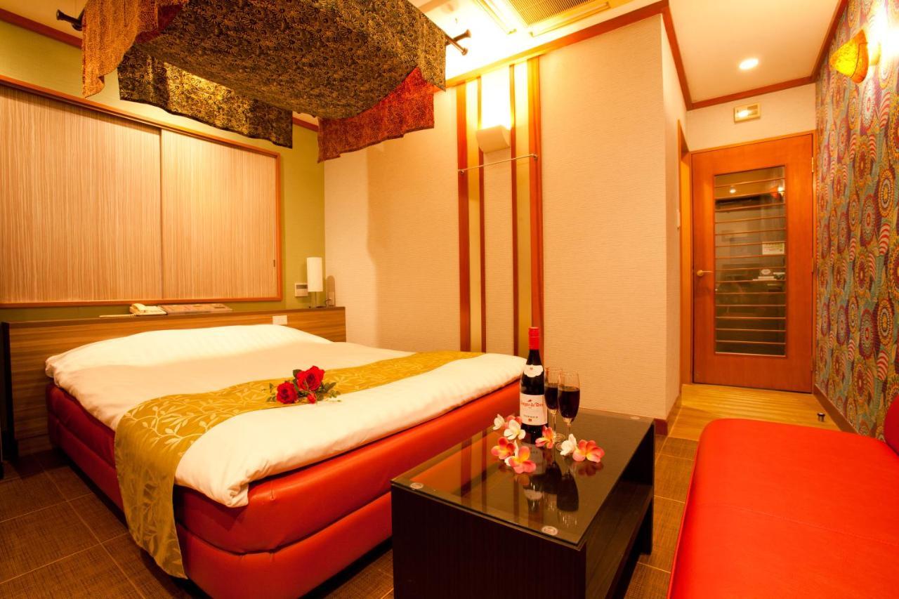 Hotel Luna (Adults Only) Токио Екстериор снимка