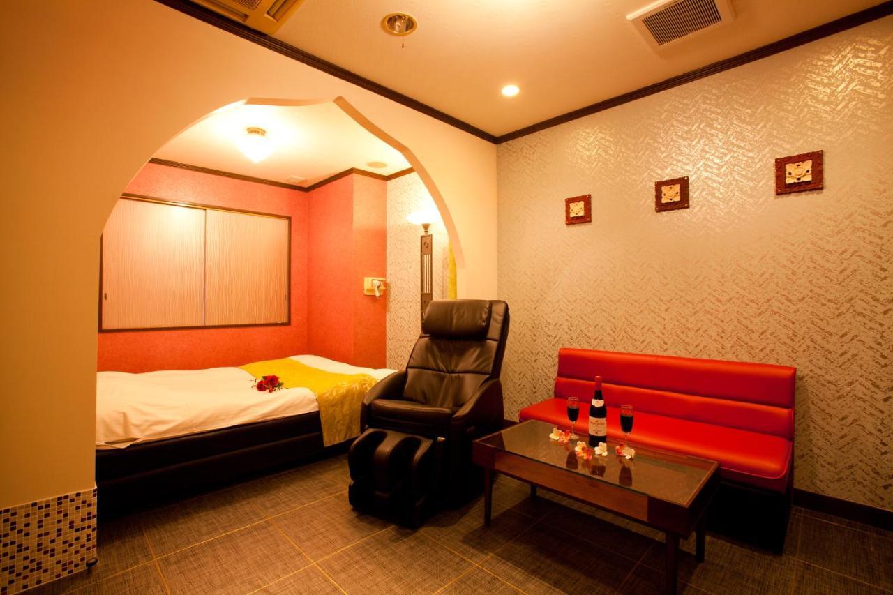 Hotel Luna (Adults Only) Токио Екстериор снимка