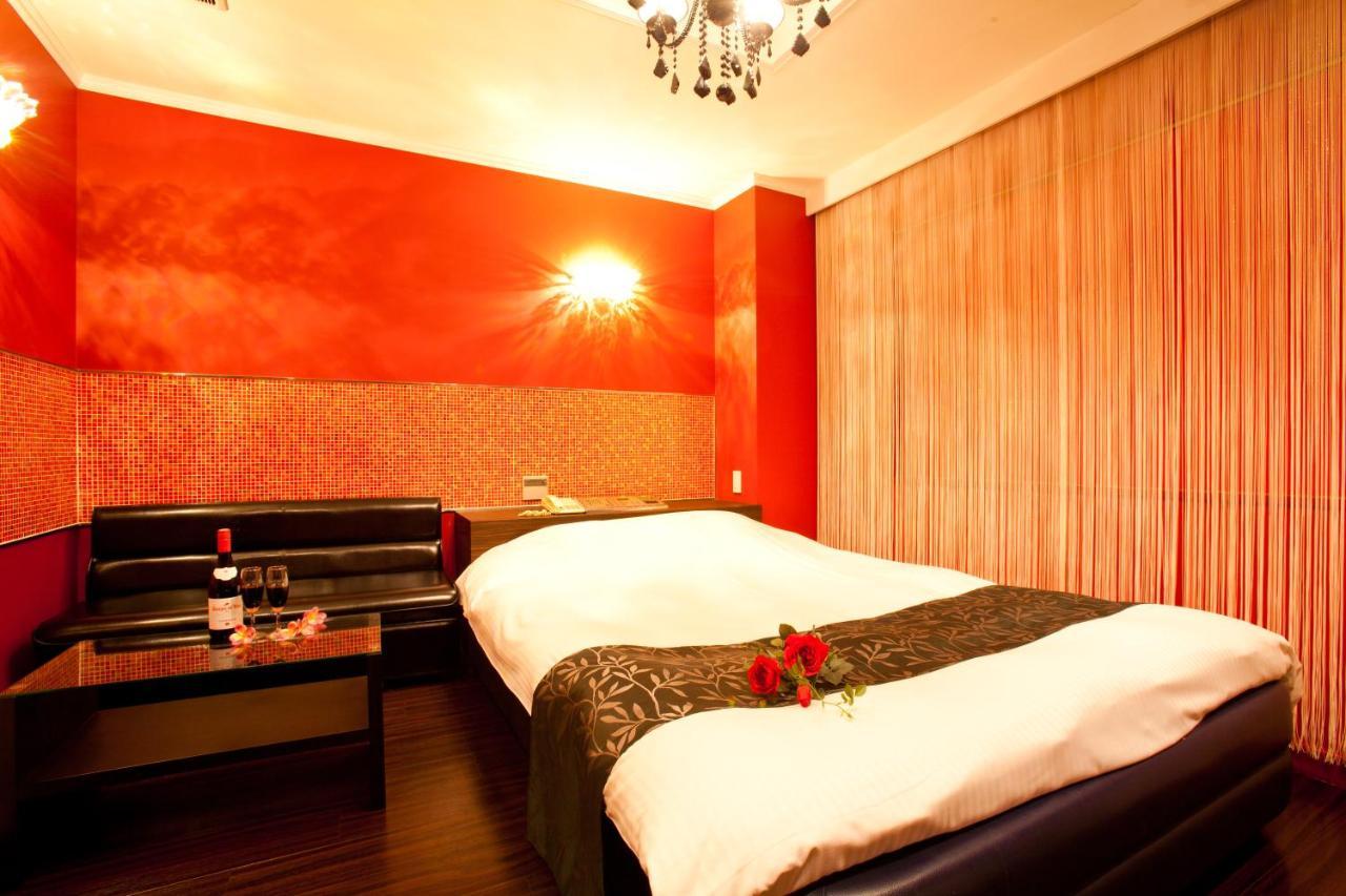 Hotel Luna (Adults Only) Токио Екстериор снимка