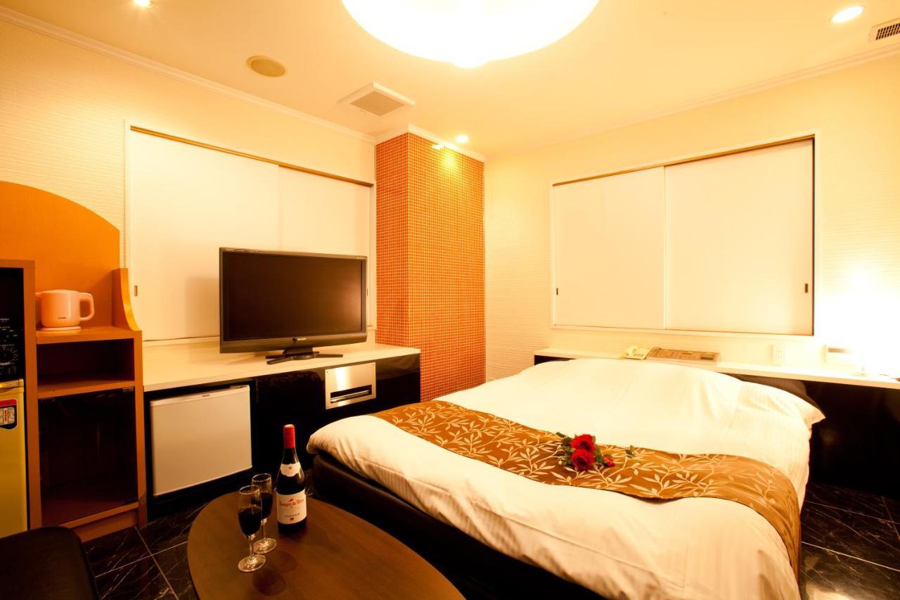Hotel Luna (Adults Only) Токио Екстериор снимка