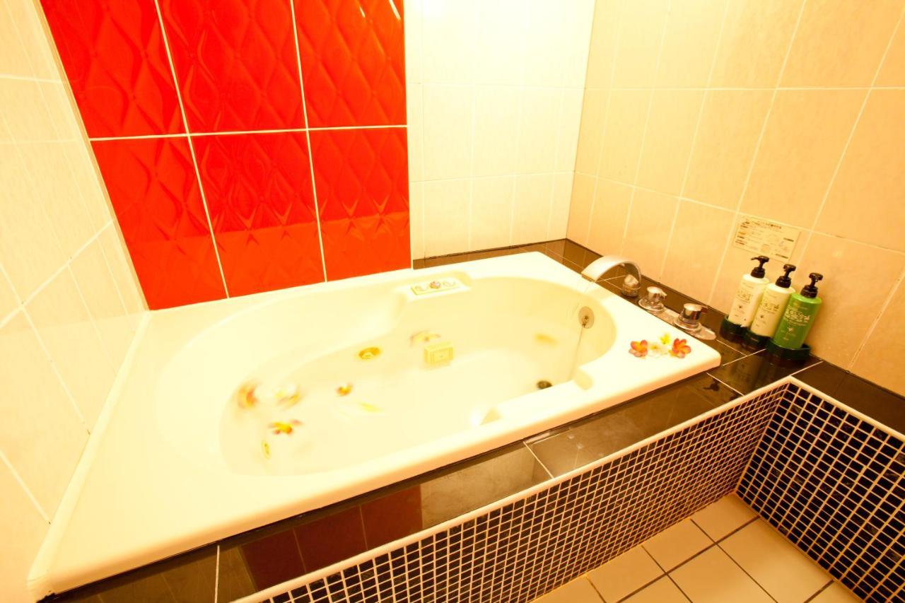 Hotel Luna (Adults Only) Токио Екстериор снимка