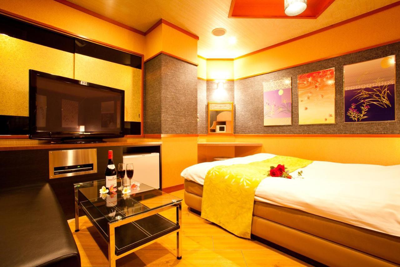 Hotel Luna (Adults Only) Токио Екстериор снимка