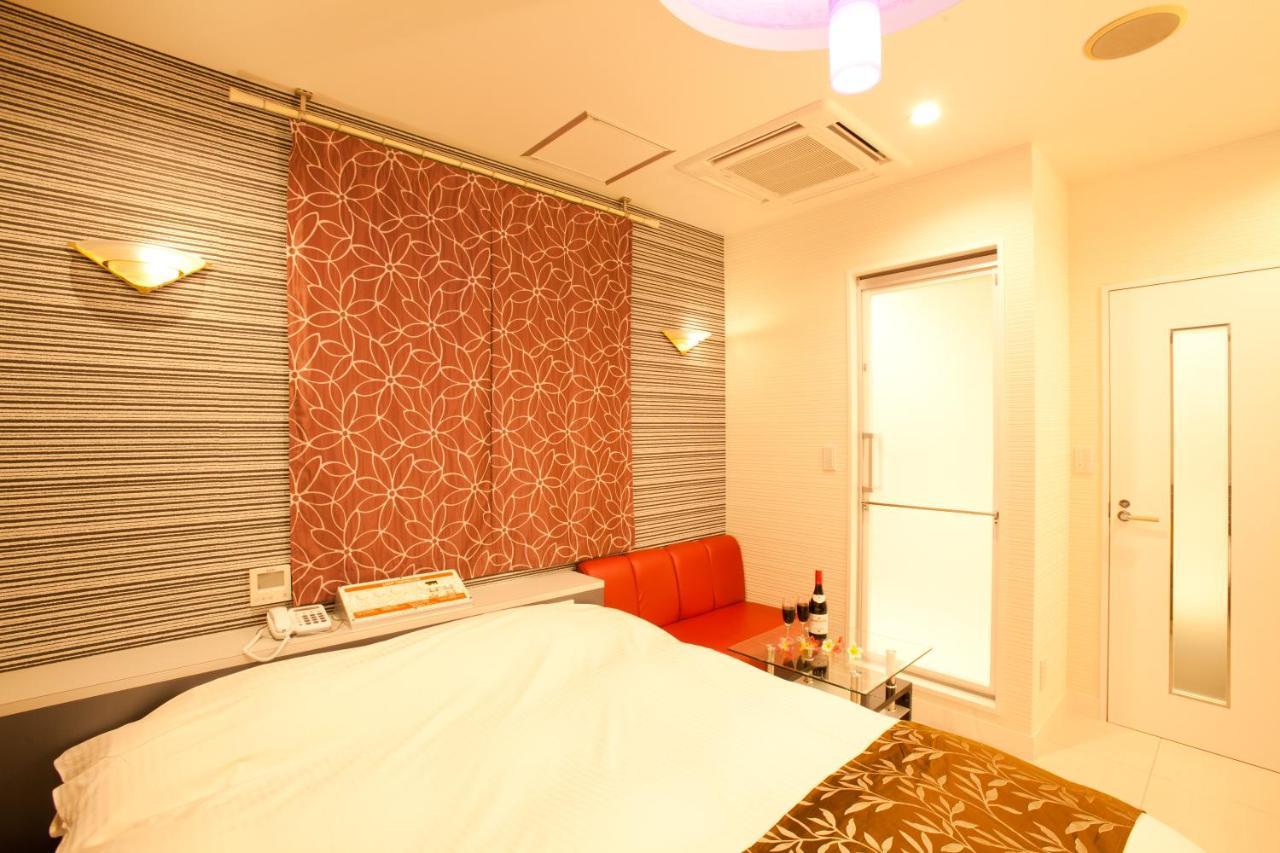 Hotel Luna (Adults Only) Токио Екстериор снимка